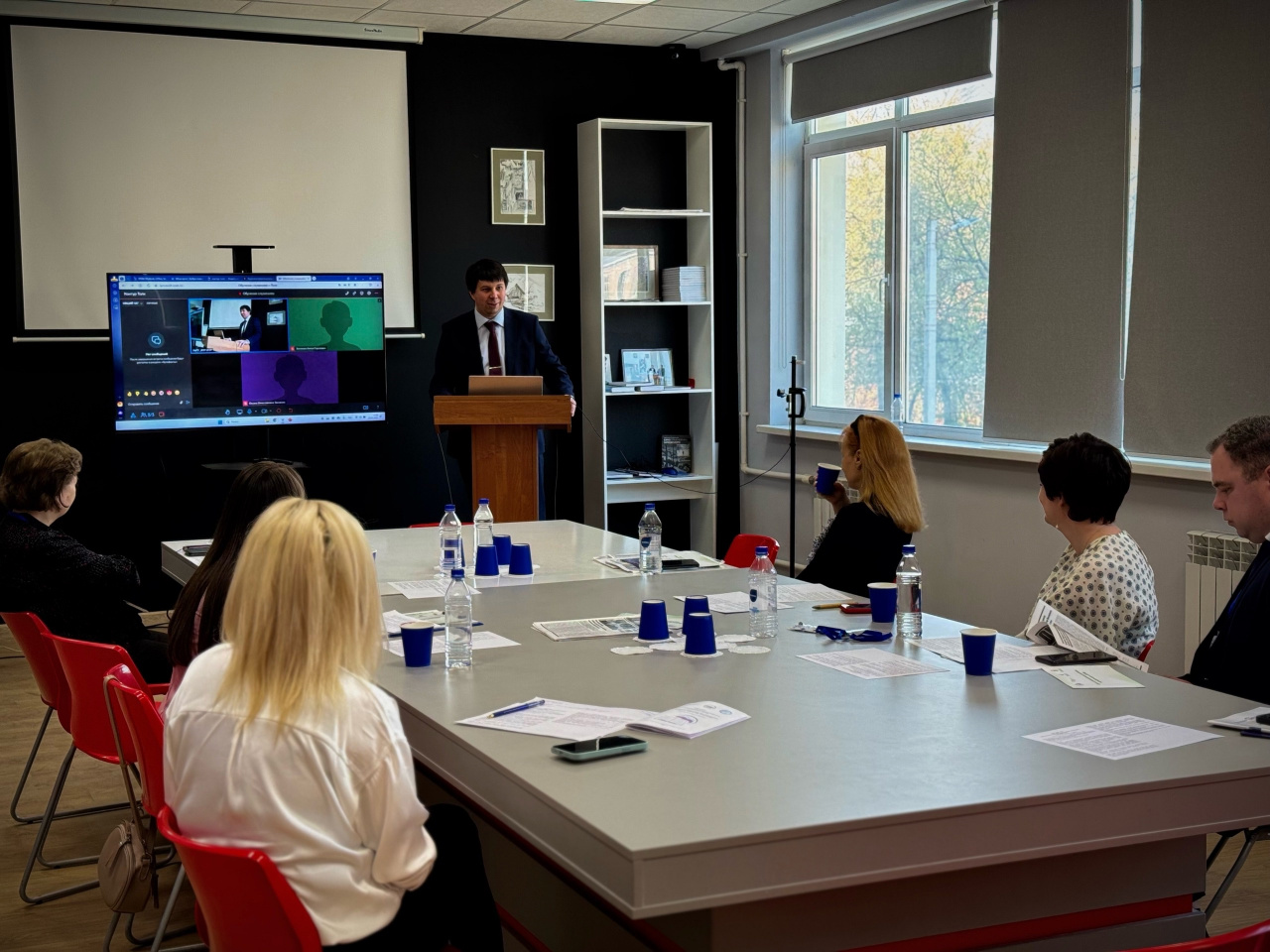 Круглый стол «Обучение служением: опыт университетского сообщества»