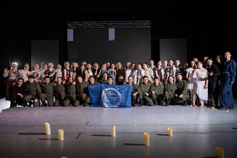 Спектакль «Герои со снимков»