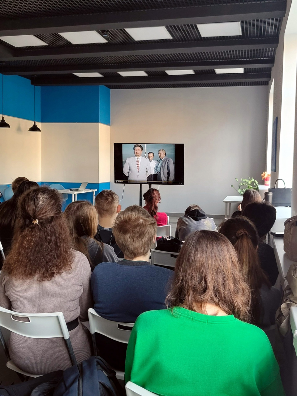 Студенты Ивановского государственного университета посмотрели легендарный фильм "Верные друзья"