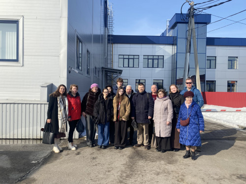 «Экономика и туризм на практике»: экскурсия на предприятие «Ившвейстандарт»