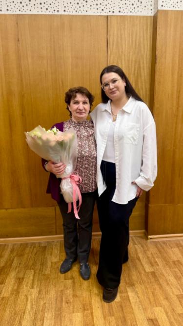 Поздравляем с блестящей защитой диссертации